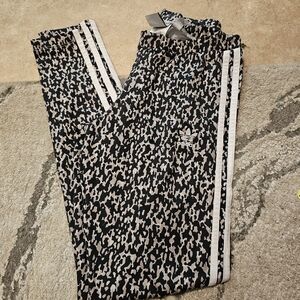 Adidas leggings